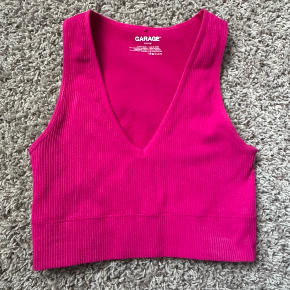 GARAGE V-Neck Crop Top
